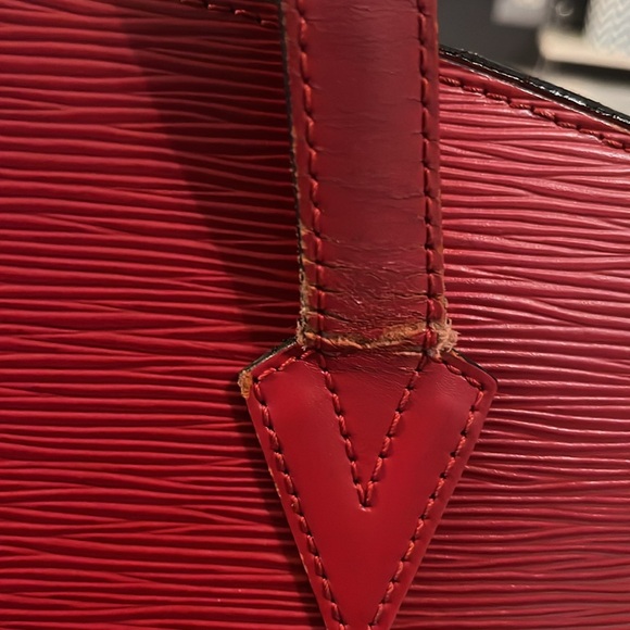 Louis Vuitton Red Epi Saint Jacques Handbag - Picture 7 of 12